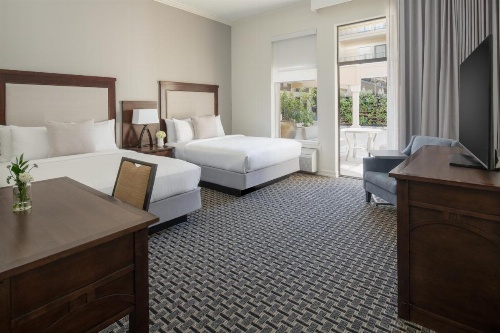 Toll House Hotel image 37